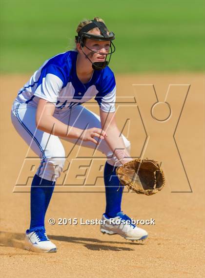 Thumbnail 2 in MacArthur vs. Saginaw photogallery.