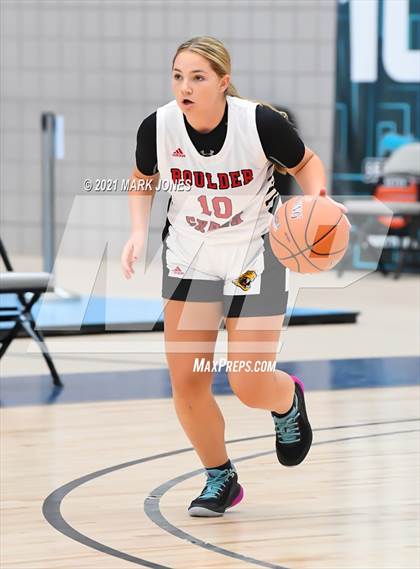 Thumbnail 2 in Chandler vs. Boulder Creek - Section 7 Basketball Tournament photogallery.