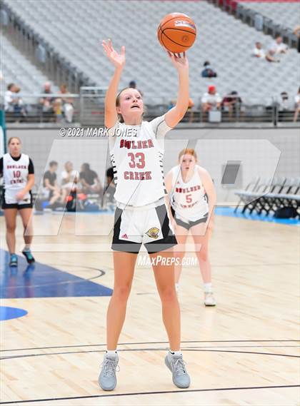 Thumbnail 1 in Chandler vs. Boulder Creek - Section 7 Basketball Tournament photogallery.