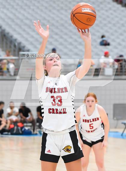 Thumbnail 3 in Chandler vs. Boulder Creek - Section 7 Basketball Tournament photogallery.