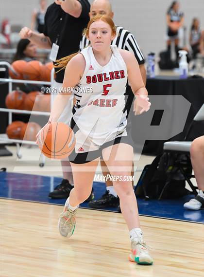 Thumbnail 3 in Chandler vs. Boulder Creek - Section 7 Basketball Tournament photogallery.