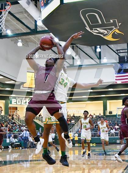 Thumbnail 1 in Jefferson vs. Madison (UIL 3A Regional Semifinal) photogallery.