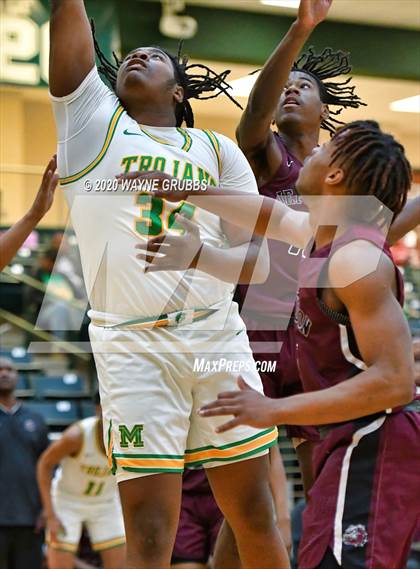 Thumbnail 1 in Jefferson vs. Madison (UIL 3A Regional Semifinal) photogallery.