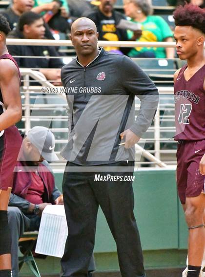 Thumbnail 1 in Jefferson vs. Madison (UIL 3A Regional Semifinal) photogallery.