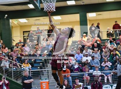 Thumbnail 1 in Jefferson vs. Madison (UIL 3A Regional Semifinal) photogallery.
