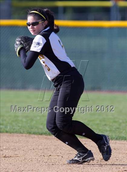 Thumbnail 3 in Bartlett @ Metea Valley photogallery.