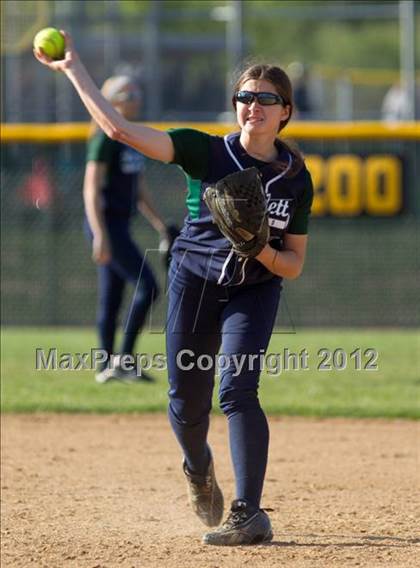 Thumbnail 3 in Bartlett @ Metea Valley photogallery.