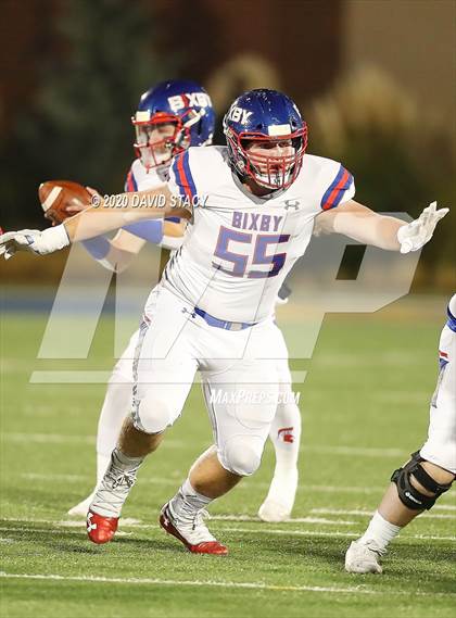 Thumbnail 3 in Bixby vs. Choctaw (OSSAA 6A Final) photogallery.