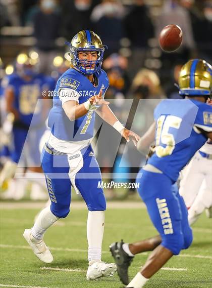 Thumbnail 2 in Bixby vs. Choctaw (OSSAA 6A Final) photogallery.