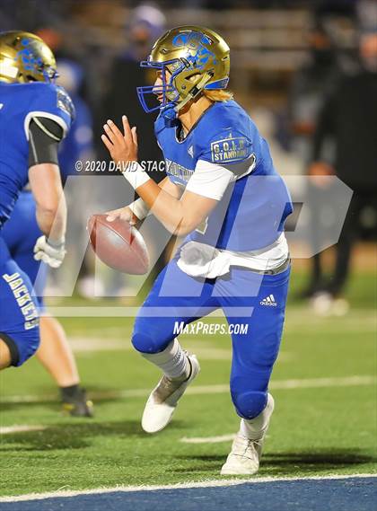 Thumbnail 3 in Bixby vs. Choctaw (OSSAA 6A Final) photogallery.