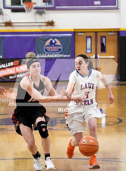 Thumbnail 1 in Castle View vs. Bishop Gorman (Tarkanian Classic) photogallery.
