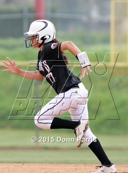 Thumbnail 3 in Valley Academy of Arts and Sciences vs. Northridge Academy (CIF L.A. City Section D4 Final) photogallery.