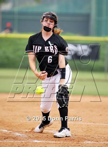 Thumbnail 2 in Valley Academy of Arts and Sciences vs. Northridge Academy (CIF L.A. City Section D4 Final) photogallery.