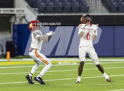 Thumbnail 2 in Lawndale vs. Hawthorne photogallery.