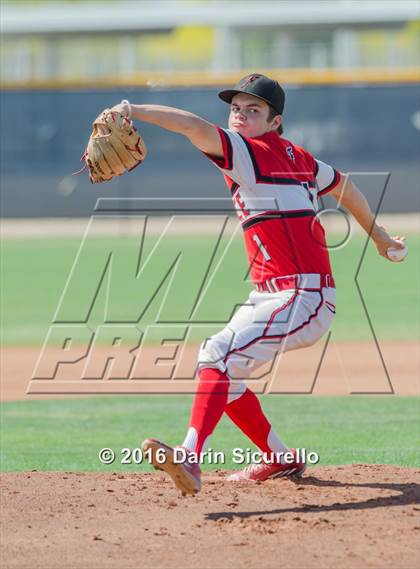 Thumbnail 1 in Combs vs. Florence (Wolves Classic) photogallery.