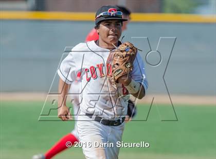 Thumbnail 3 in Combs vs. Florence (Wolves Classic) photogallery.