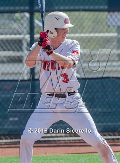 Thumbnail 1 in Combs vs. Florence (Wolves Classic) photogallery.