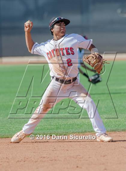 Thumbnail 2 in Combs vs. Florence (Wolves Classic) photogallery.