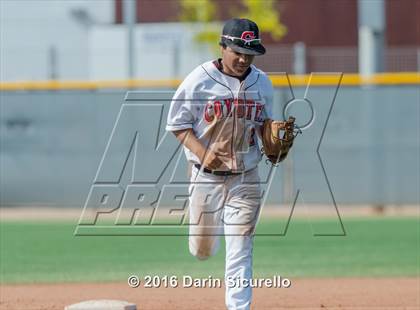 Thumbnail 1 in Combs vs. Florence (Wolves Classic) photogallery.