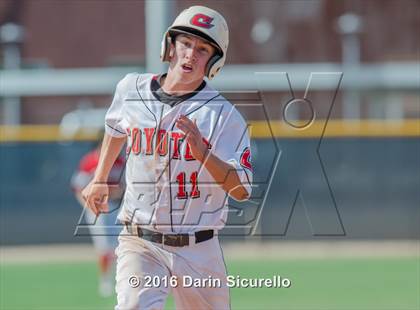 Thumbnail 1 in Combs vs. Florence (Wolves Classic) photogallery.