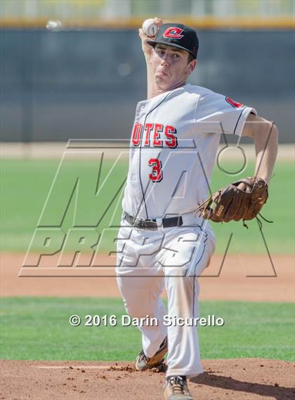 Thumbnail 1 in Combs vs. Florence (Wolves Classic) photogallery.