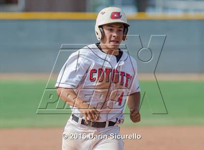 Thumbnail 1 in Combs vs. Florence (Wolves Classic) photogallery.