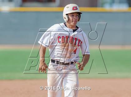 Thumbnail 3 in Combs vs. Florence (Wolves Classic) photogallery.