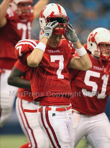Thumbnail 3 in Woodland Hills vs. Northwest (Kirk Herbstreit Varsity Football Series) photogallery.
