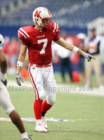 Thumbnail 2 in Woodland Hills vs. Northwest (Kirk Herbstreit Varsity Football Series) photogallery.