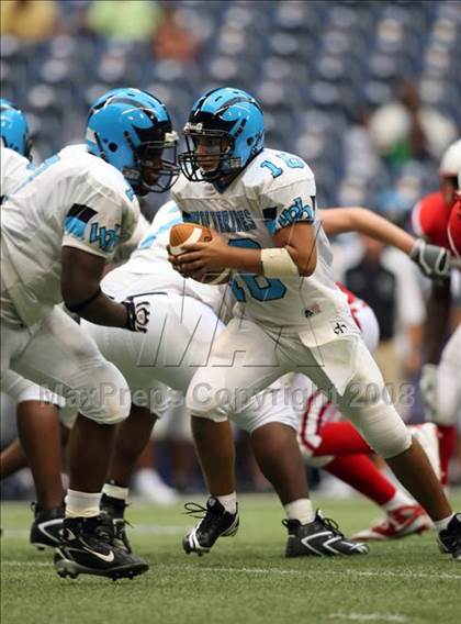Thumbnail 2 in Woodland Hills vs. Northwest (Kirk Herbstreit Varsity Football Series) photogallery.