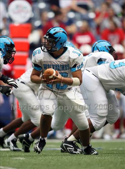 Thumbnail 1 in Woodland Hills vs. Northwest (Kirk Herbstreit Varsity Football Series) photogallery.