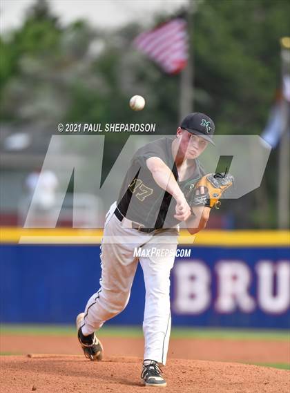 Thumbnail 1 in Valor Christian vs. Mountain Vista (CHSAA 5A State Quarter Final) photogallery.