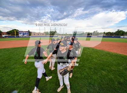 Thumbnail 2 in Valor Christian vs. Mountain Vista (CHSAA 5A State Quarter Final) photogallery.