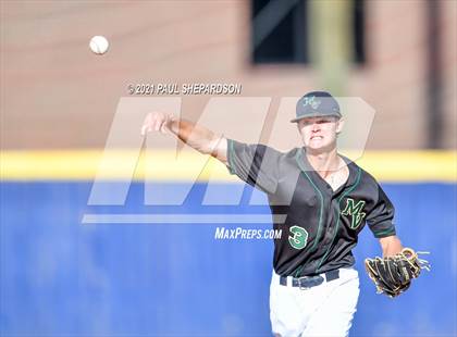 Thumbnail 3 in Valor Christian vs. Mountain Vista (CHSAA 5A State Quarter Final) photogallery.