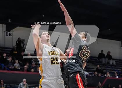 Thumbnail 2 in Salesian College Preparatory vs. Bishop O'Dowd (MaxPreps MLK Classic) photogallery.