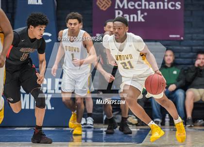 Thumbnail 2 in Salesian College Preparatory vs. Bishop O'Dowd (MaxPreps MLK Classic) photogallery.