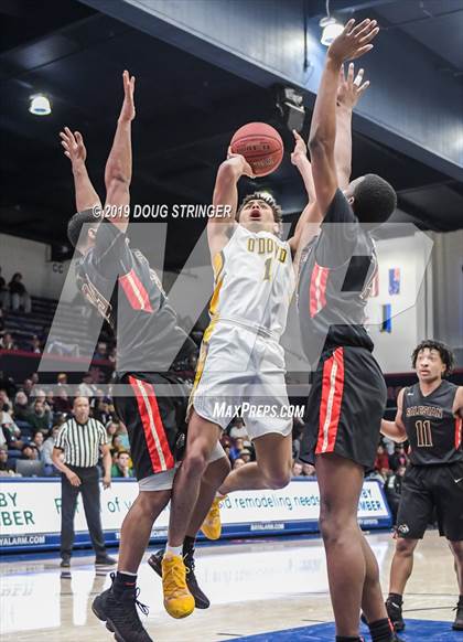 Thumbnail 3 in Salesian College Preparatory vs. Bishop O'Dowd (MaxPreps MLK Classic) photogallery.