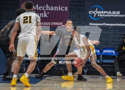 Thumbnail 3 in Salesian College Preparatory vs. Bishop O'Dowd (MaxPreps MLK Classic) photogallery.