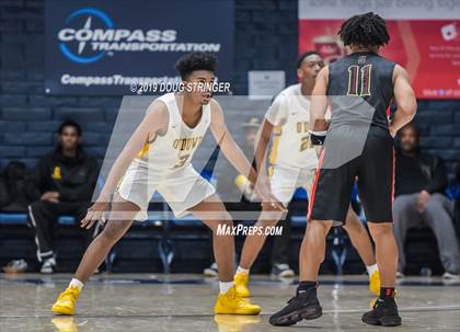 Thumbnail 1 in Salesian College Preparatory vs. Bishop O'Dowd (MaxPreps MLK Classic) photogallery.