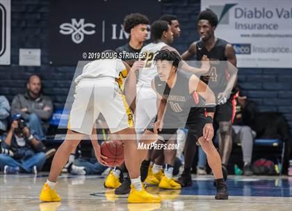 Thumbnail 2 in Salesian College Preparatory vs. Bishop O'Dowd (MaxPreps MLK Classic) photogallery.