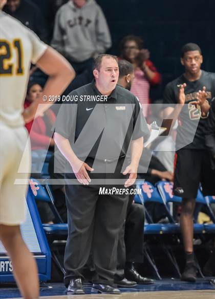 Thumbnail 3 in Salesian College Preparatory vs. Bishop O'Dowd (MaxPreps MLK Classic) photogallery.