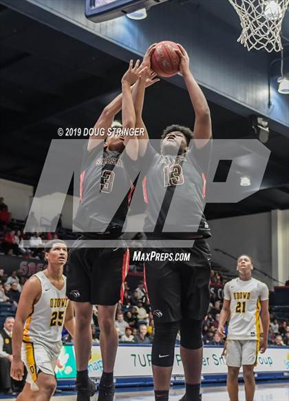 Thumbnail 3 in Salesian College Preparatory vs. Bishop O'Dowd (MaxPreps MLK Classic) photogallery.