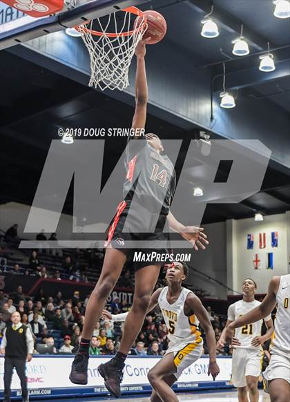 Thumbnail 3 in Salesian College Preparatory vs. Bishop O'Dowd (MaxPreps MLK Classic) photogallery.