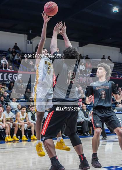 Thumbnail 1 in Salesian College Preparatory vs. Bishop O'Dowd (MaxPreps MLK Classic) photogallery.