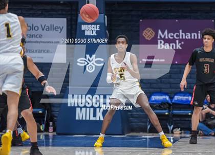Thumbnail 2 in Salesian College Preparatory vs. Bishop O'Dowd (MaxPreps MLK Classic) photogallery.