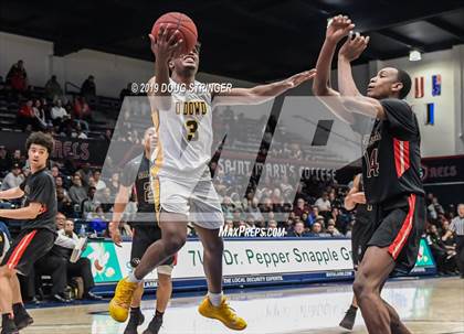 Thumbnail 2 in Salesian College Preparatory vs. Bishop O'Dowd (MaxPreps MLK Classic) photogallery.