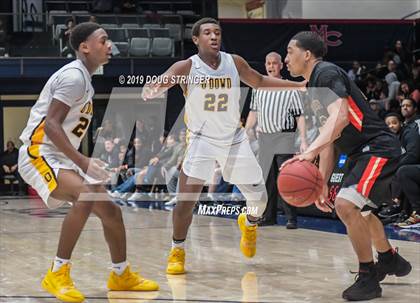 Thumbnail 3 in Salesian College Preparatory vs. Bishop O'Dowd (MaxPreps MLK Classic) photogallery.