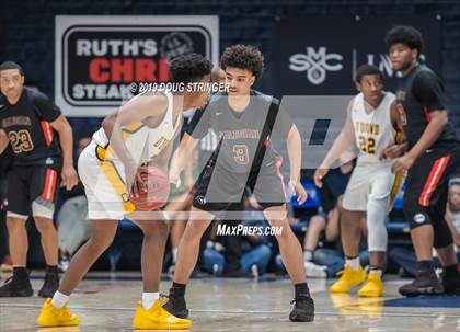 Thumbnail 2 in Salesian College Preparatory vs. Bishop O'Dowd (MaxPreps MLK Classic) photogallery.