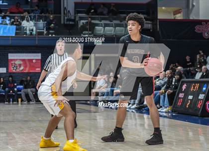 Thumbnail 3 in Salesian College Preparatory vs. Bishop O'Dowd (MaxPreps MLK Classic) photogallery.
