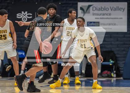 Thumbnail 2 in Salesian College Preparatory vs. Bishop O'Dowd (MaxPreps MLK Classic) photogallery.